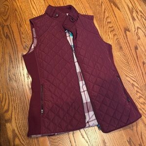 NWT burgundy quilted zipper vest